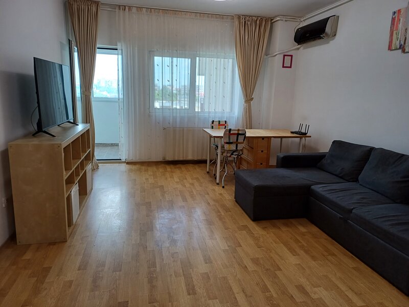 Drumul Taberei Lidl, bloc 2009,