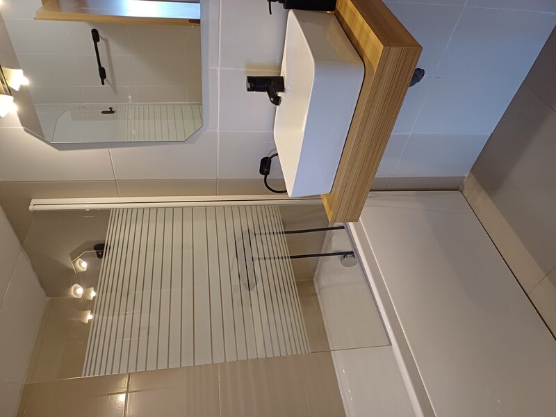 Drumul Taberei Lidl, bloc 2009,